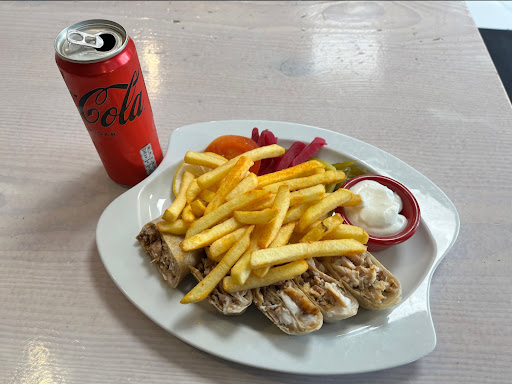 Photo of Yamall Alsham Restaurang - Artillerigatan 8C, 415 03 Göteborg, Sweden